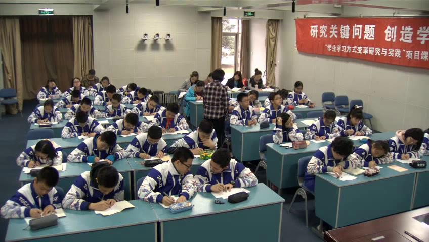 初中综合实验7—9年级《9.中学生使用电子设备的现状调查》北京市高老师-全国一等奖