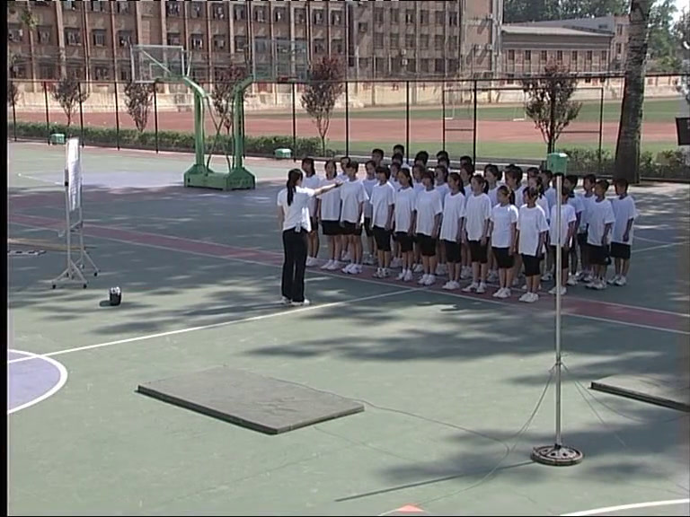 人教2011版体育与健康五至六年级《2.跨越式跳高技术，》河南王老师-省一等奖