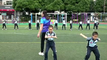 体育三四年级《儿童基本活动-跳跃》广西桂老师-省一等奖