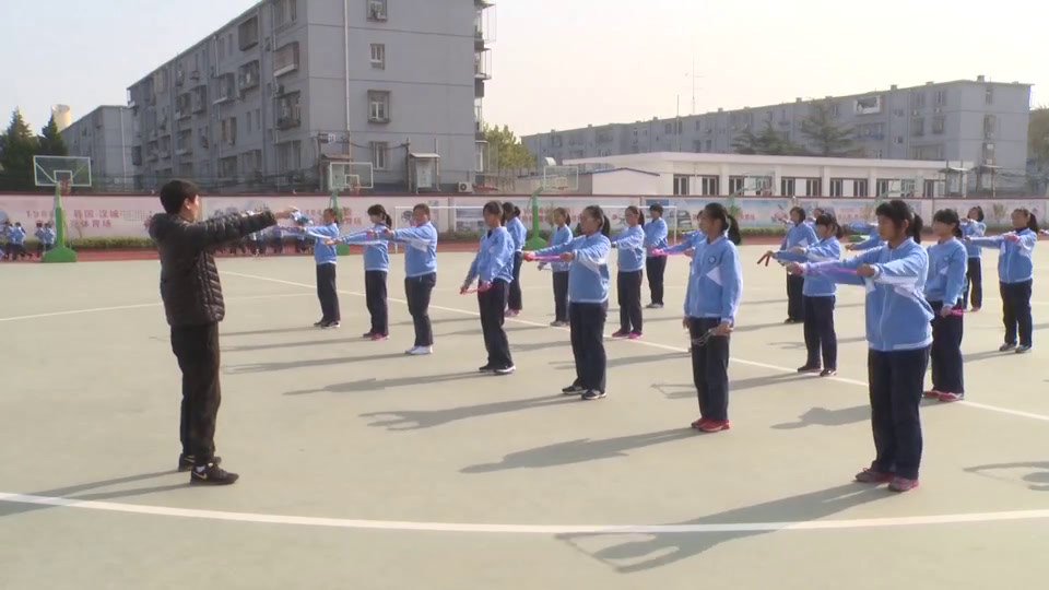1.人教版体育九年级《双人合作跳绳》北京市省级优课