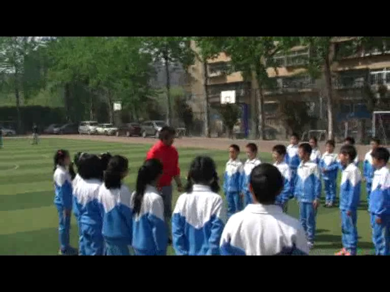人教2011版体育与健康三至四年级《第四节器械体操》北京市宋老师-省一等奖
