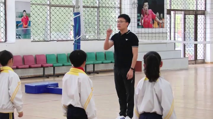 体育三四年级《投掷活动》黑龙江刘老师-省一等奖