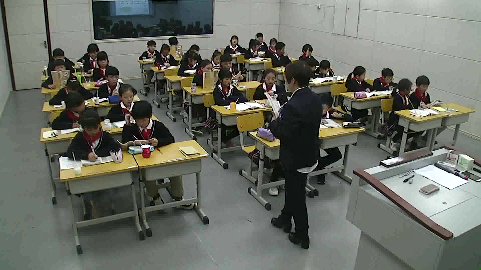 部编版小学语文三下《20肥皂泡》河南邢老师-省一等奖